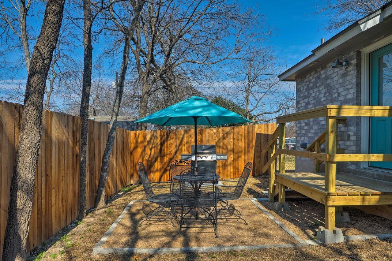 Cozy Home Blocks To Georgetown Square And Su! Exterior photo